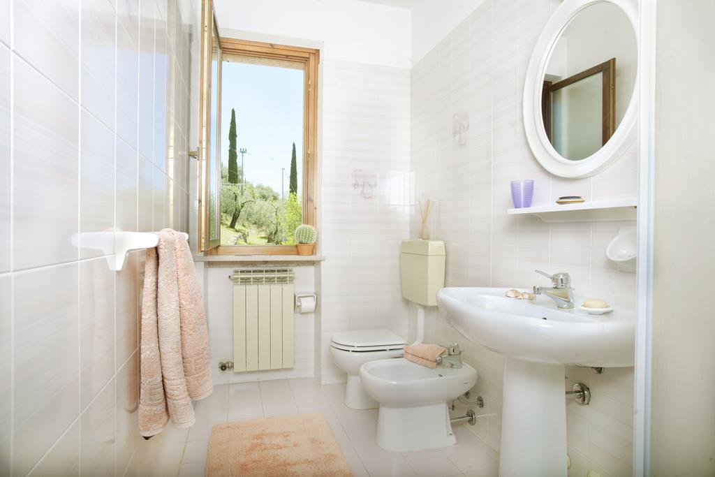 Residence Le Balze Μαλτσεζίνε Δωμάτιο φωτογραφία