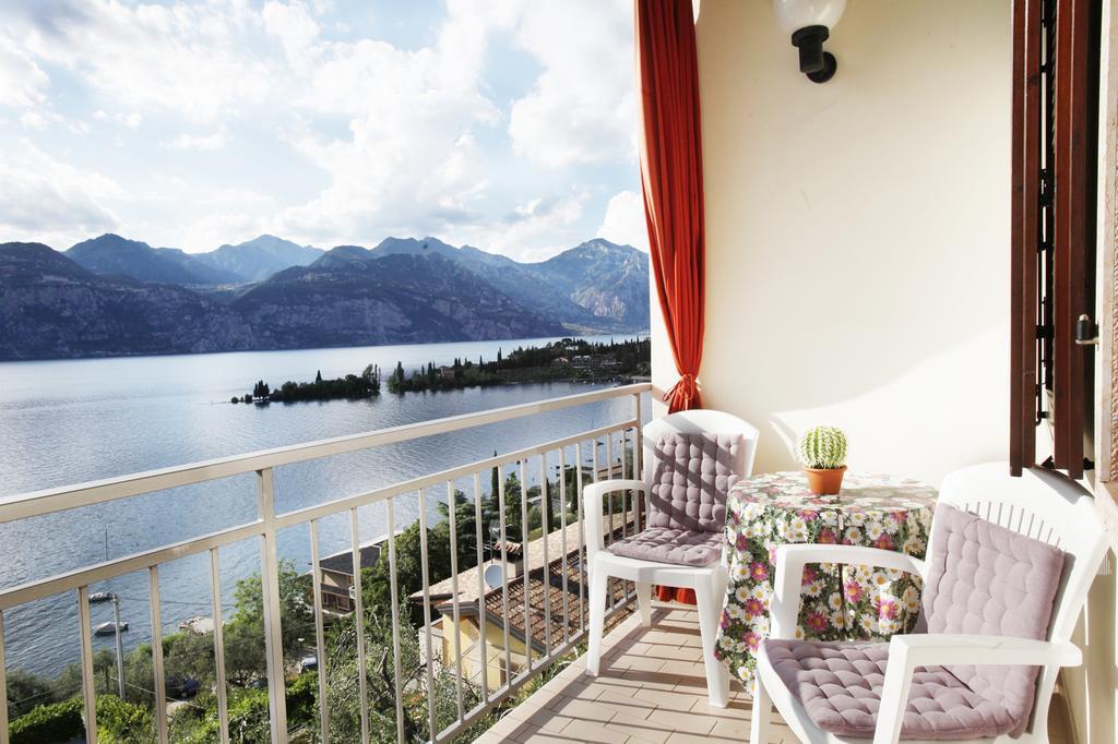 Residence Le Balze Μαλτσεζίνε Δωμάτιο φωτογραφία