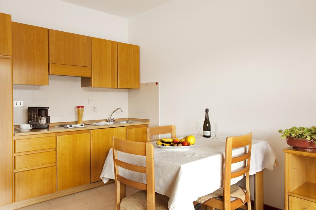 Residence Le Balze Μαλτσεζίνε Δωμάτιο φωτογραφία