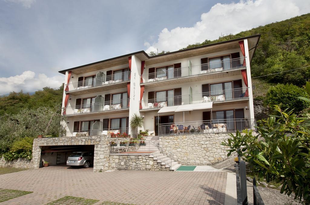 Residence Le Balze Μαλτσεζίνε Εξωτερικό φωτογραφία